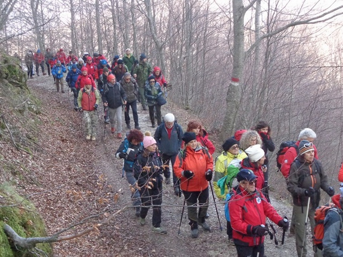 La lunga fila dei partecipanti