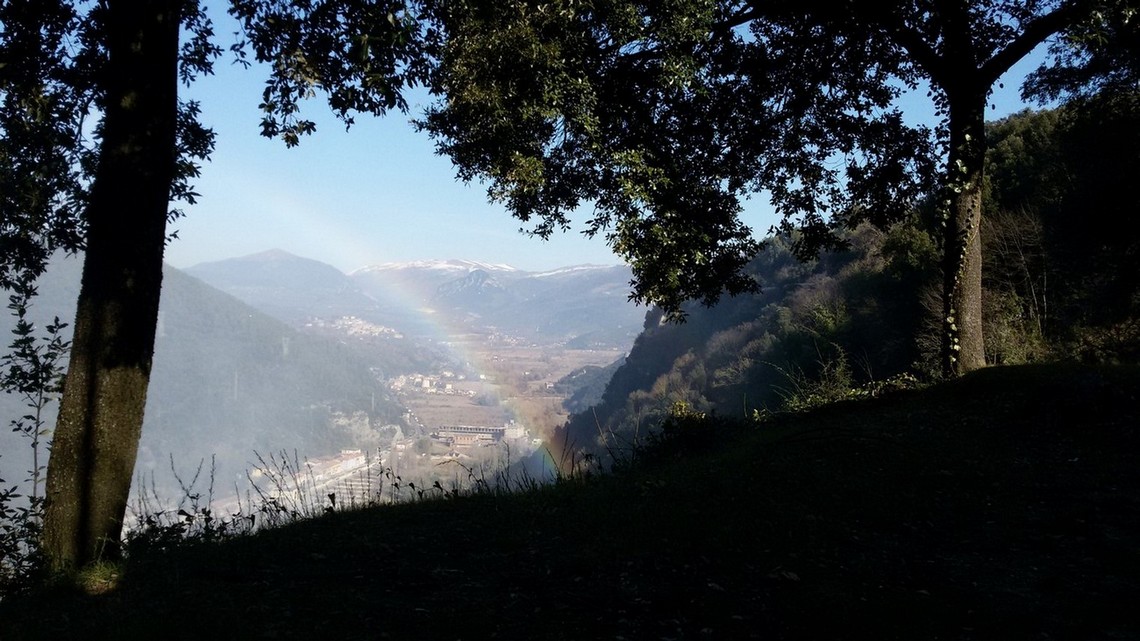 La zona alterna natura e industria