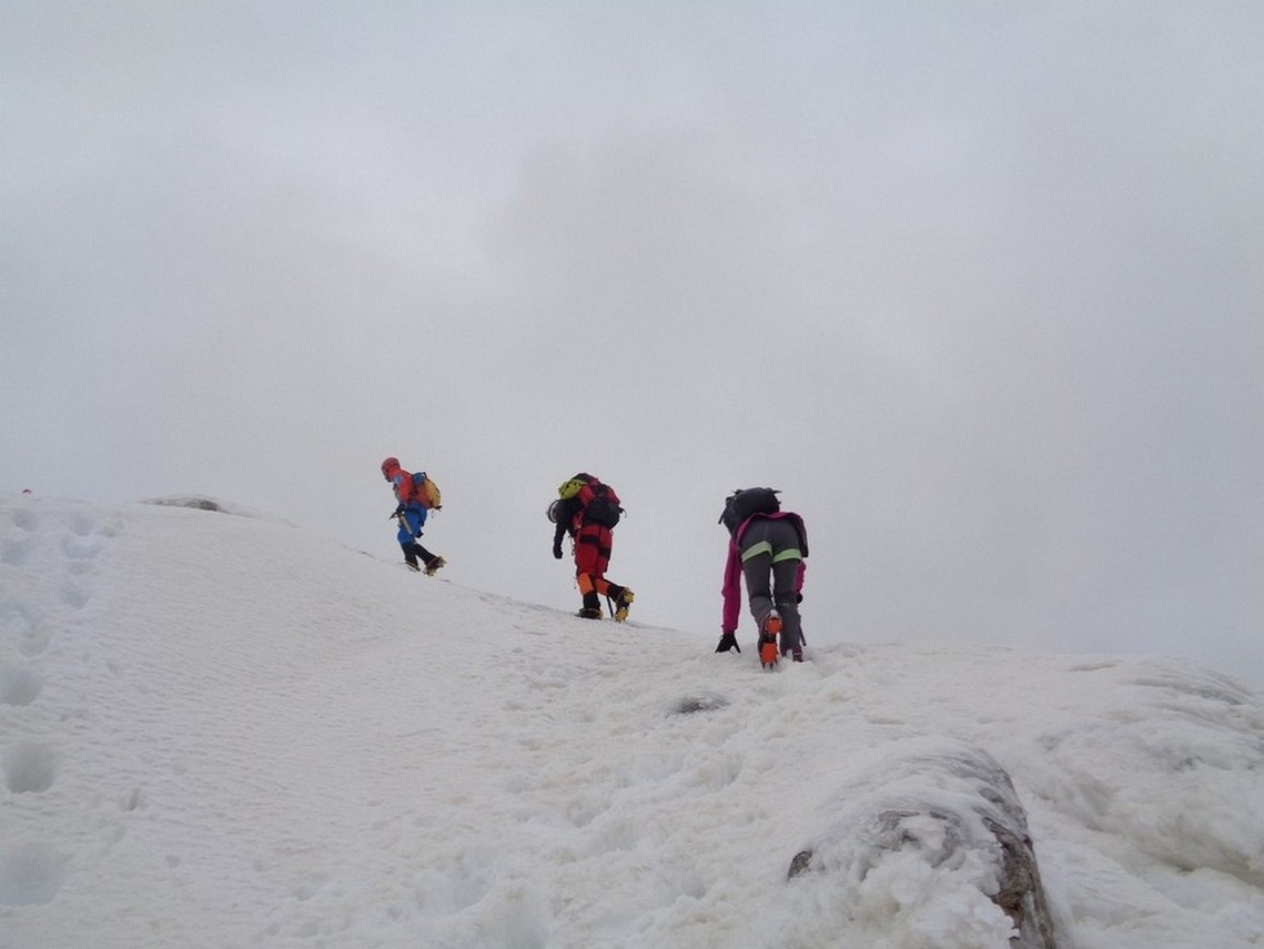Alpinisti in cresta