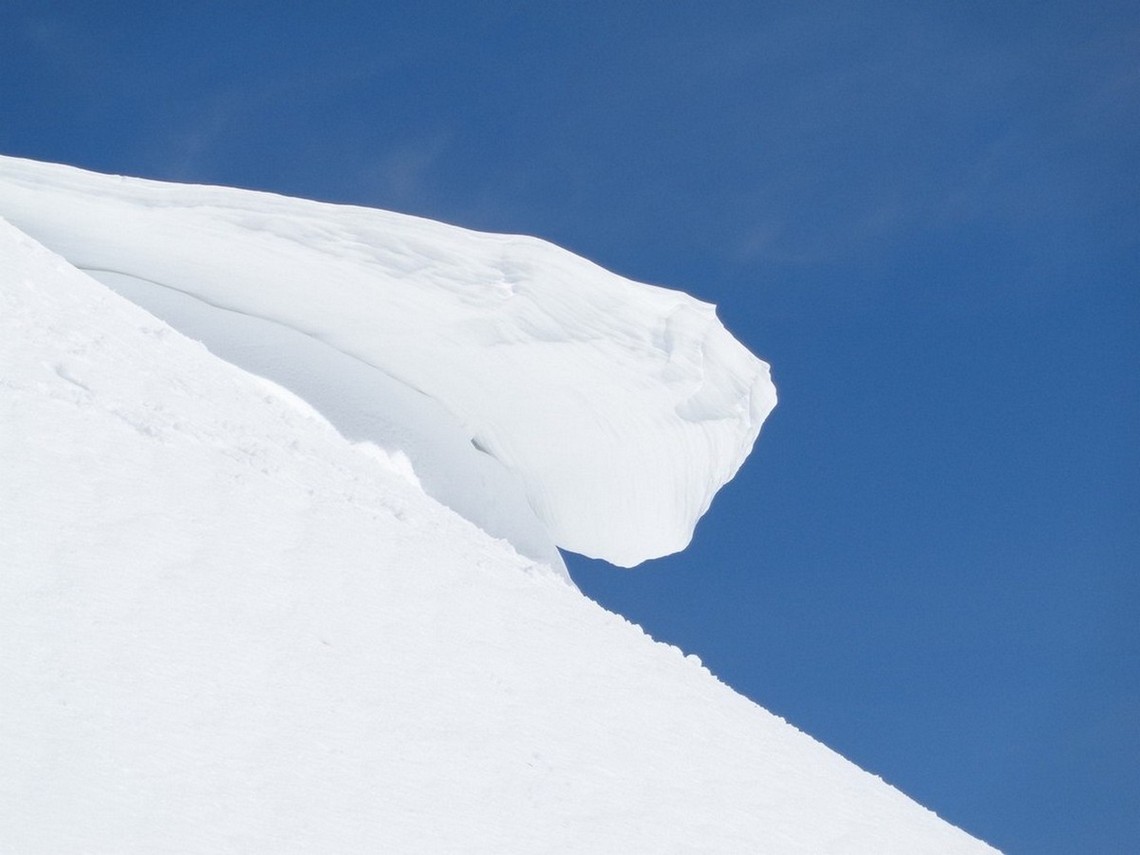 Il Balcone nevoso sui Piani di Pezza