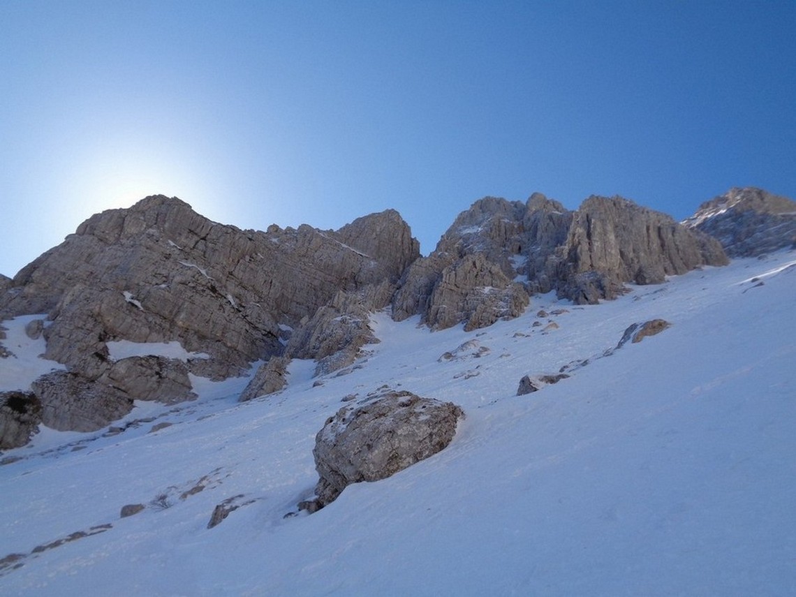 Punta Aquila vista da sotto