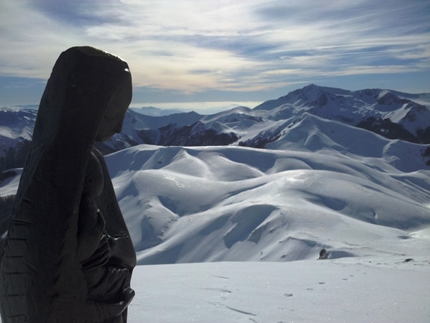 La Madonnina con lo sfondo del Terminillo