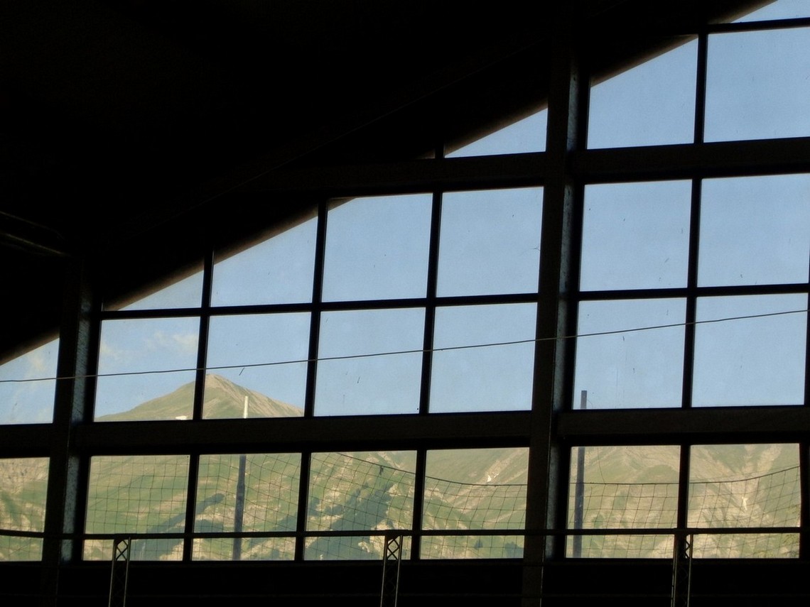 Le montagne ascoltano dall'alto