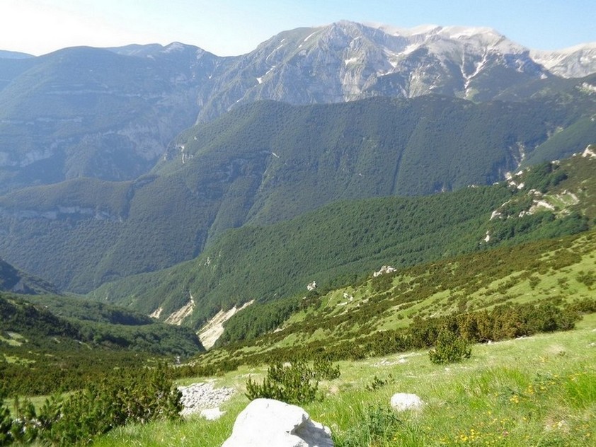 La Valle proprio sotto le antenne del Blockhaus
