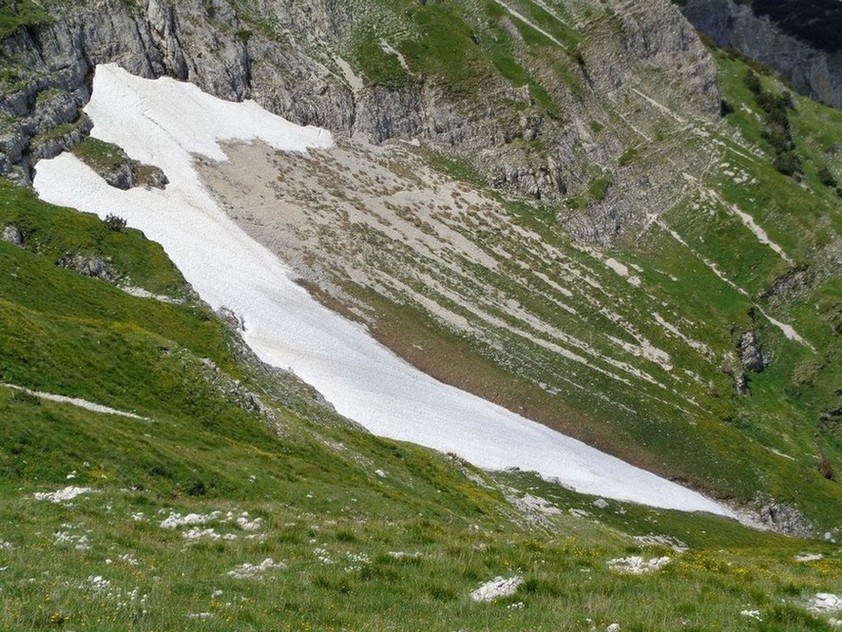 Questo è il nevaio che abbiamo attraversato...se scivolavi...
