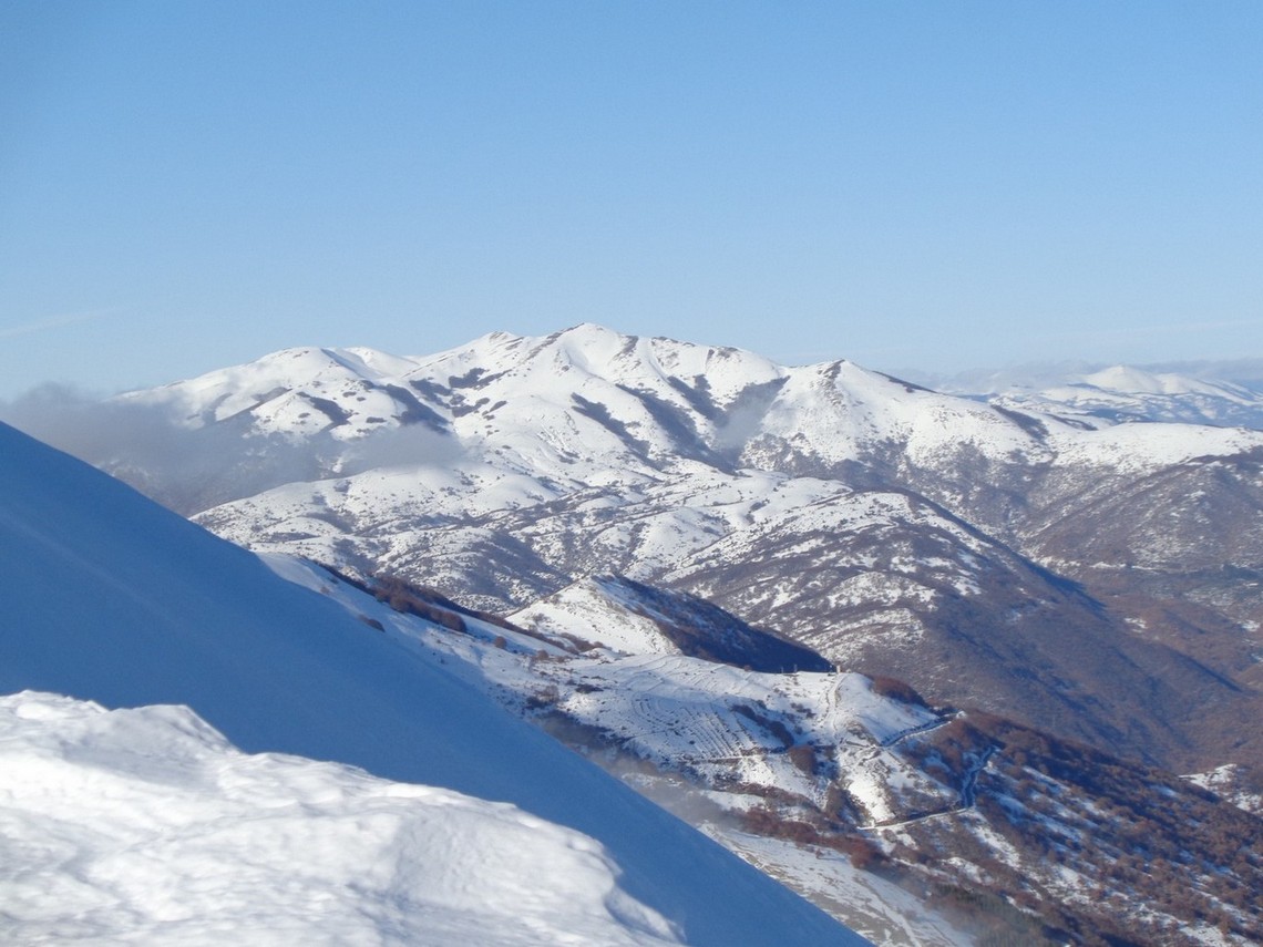 Tutta la dorsale del Monte Calvo