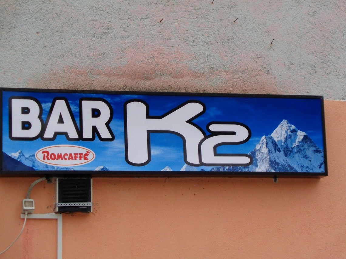 Solo noi potevamo capitare in questo BAR !!!