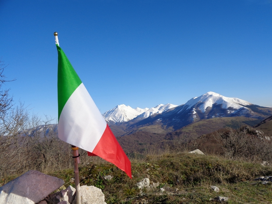 Siamo sulla Cima del Monte Mozzano