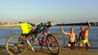 55 Km MTB per un bagno al mare: da Roma a Fiumicino e ritorno in parte in treno