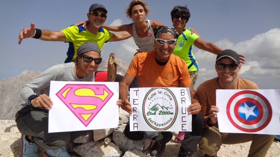 Con TUTTE le cime Over 2000 metri dell'appennino Italiano di Super " TERRA " Woman e Capitan America " BRUCE " per il grande anello di Pizzo Intermesoli sul Gran Sasso d'Italia