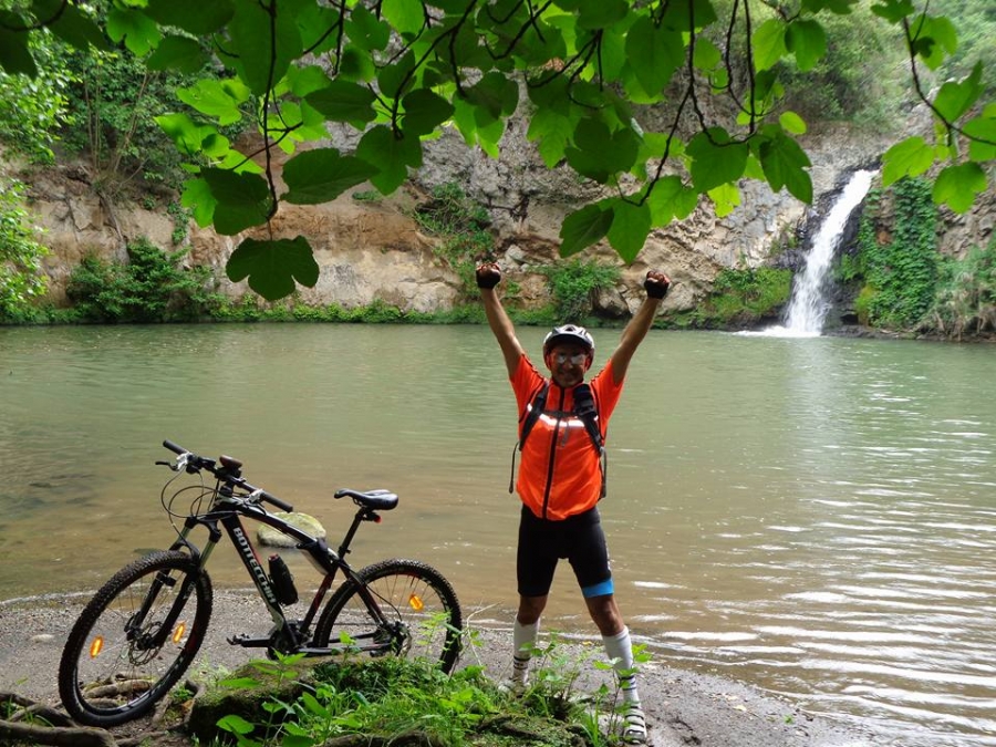 Solitaria di 45 Km dalla Cascata di San Giuliano al Mar Tirreno