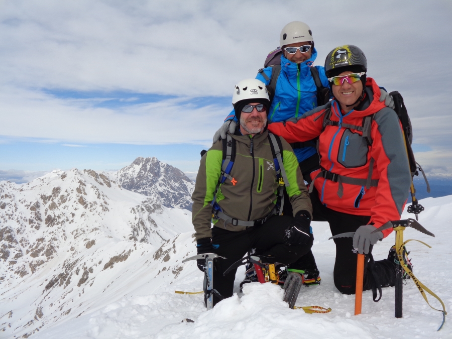 Gran Sasso D'Italia: il " Canale dell'Omo Morto " per i 2564m del Monte Camicia